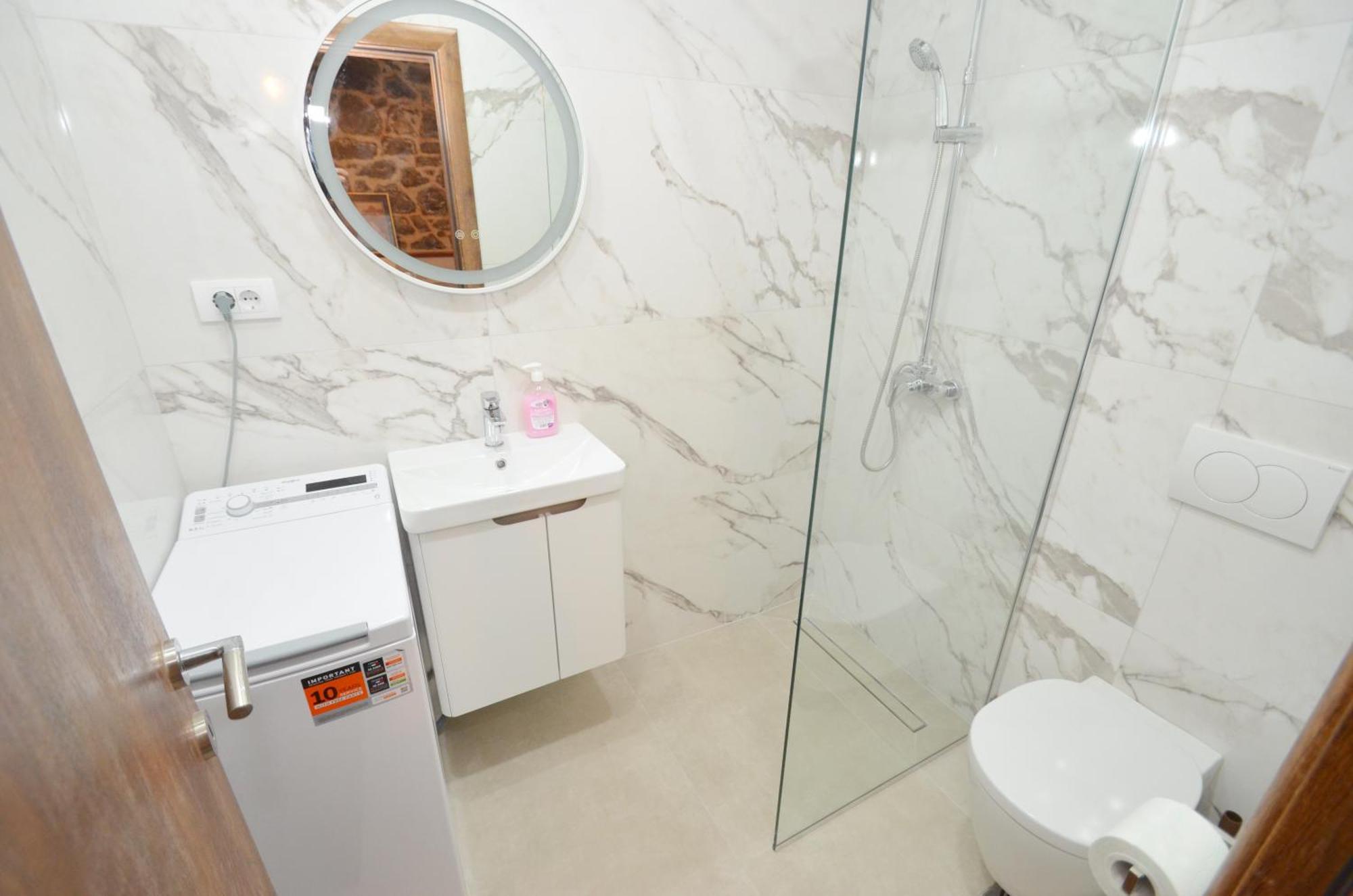 Holiday Home Brinic Tivat Luaran gambar